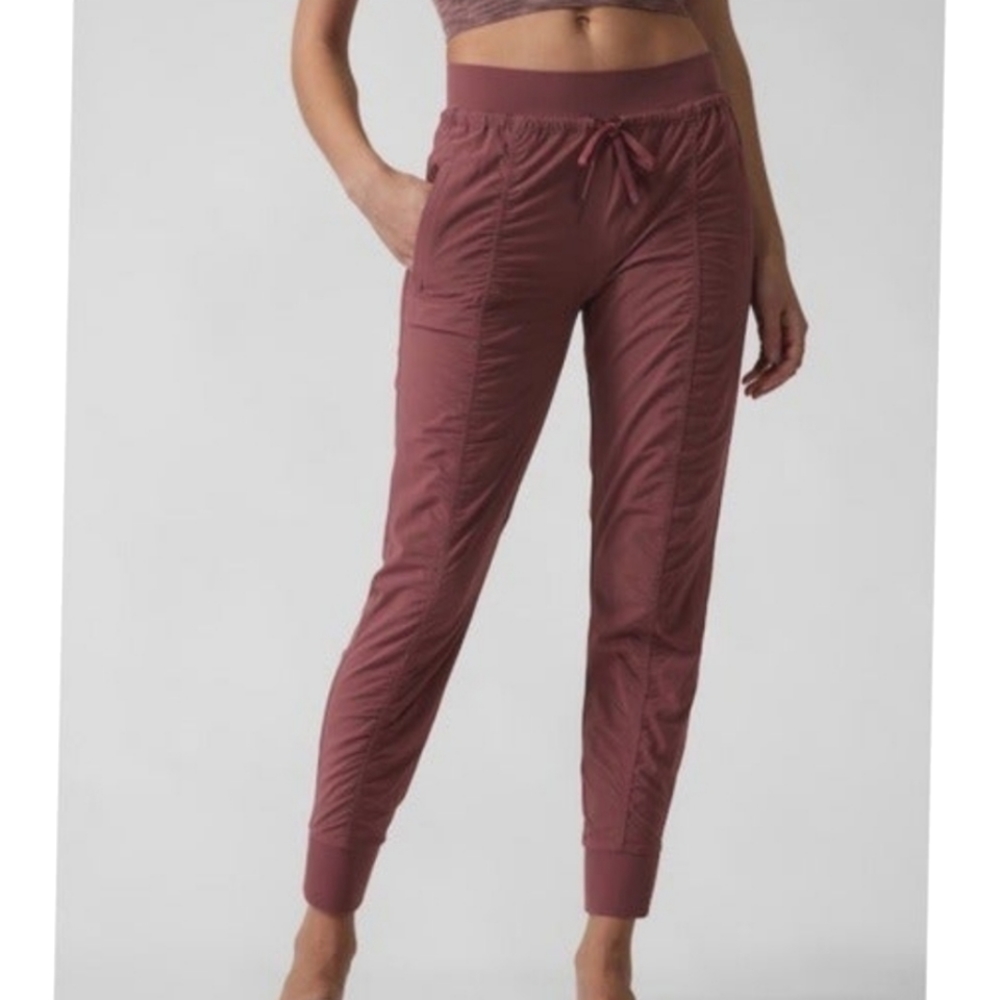 Athleta attitude II pant joggers mauve pink
